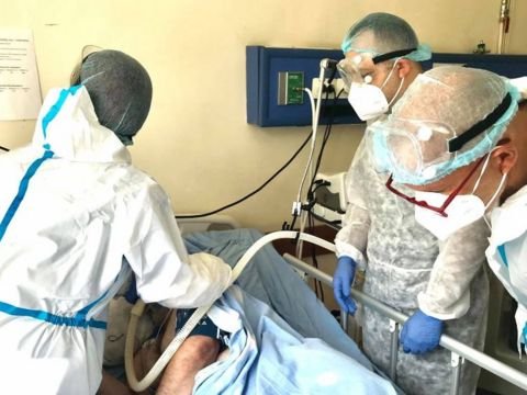 Gürcüstanda koronavirus daha 55 can aldı