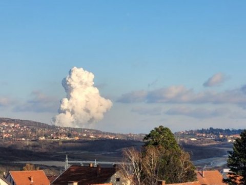 Raket zavodunda PARTLAYIŞ