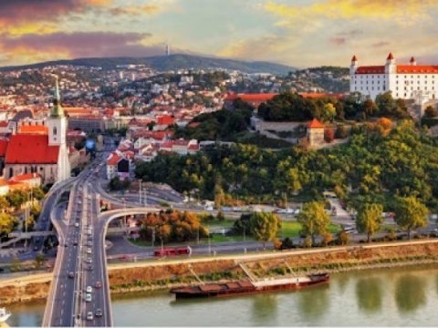 Slovakiyada qapanma elan olunur