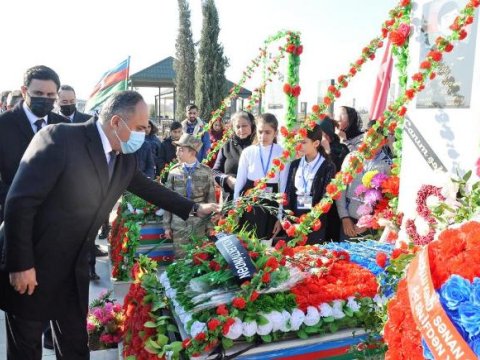 Şəhidin məzarı ziyarət olunub - FOTOLAR