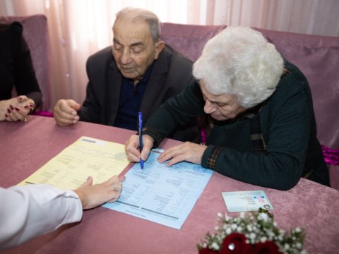 Bakıda 87 yaşlı kişi 78 yaşlı qadınla EVLƏNDİ - FOTOLAR