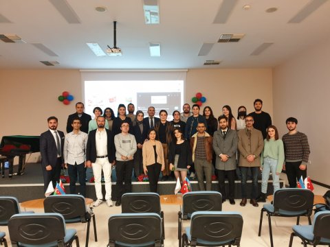 Tələbələr Ankaradakı Azərbaycan Evində