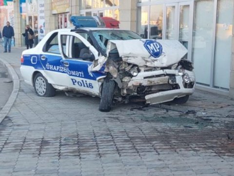 Gəncədə polis əməkdaşı qəzada ÖLDÜ