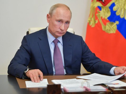 Putin onu vəzifədən AZAD ETDİ