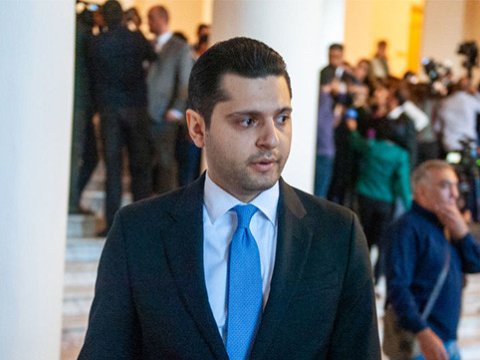 29 yaşlı erməni Paşinyana müavini təyin olundu