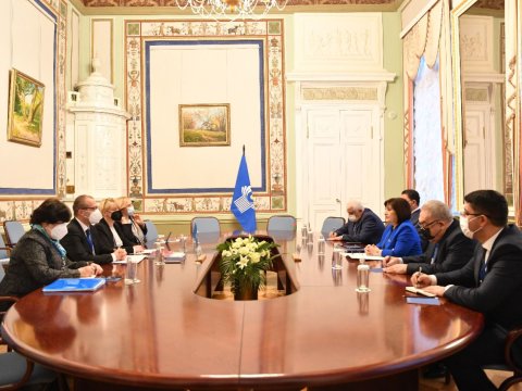 Sahibə Qafarova ÜST-ün regional direktoru ilə görüşüb