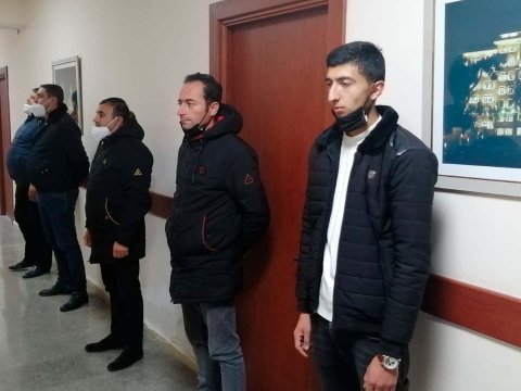 Kafe sahibi və müştəriləri cərimələndi - FOTO