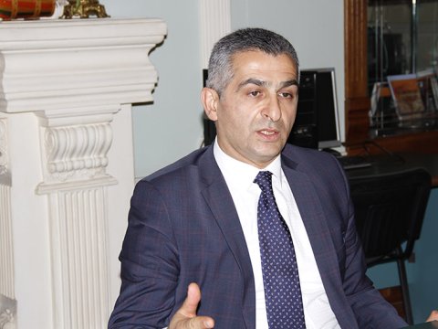 Tələbə kreditləri hər kəs üçün əlçatan ola bilməz