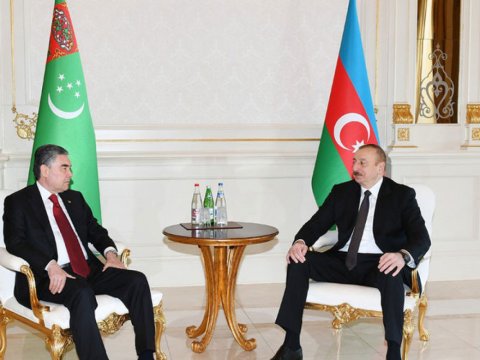 Əliyev və Berdiməhəmmədov görüşdü