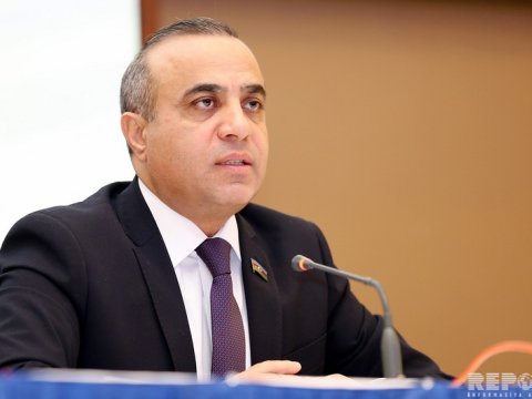 Deputat Azay Quliyev İsveçə gedir