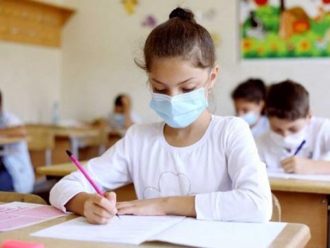 Bakıda koronavirusa görə bağlanan məktəb AÇILDI