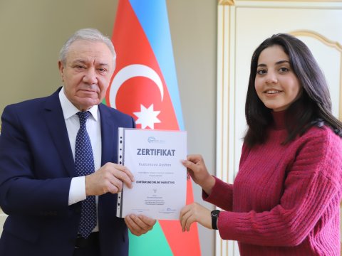 Rektorun uğur qazanmış tələbələrlə görüşü