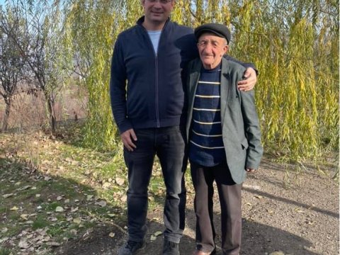 Pensiyasını orduya bağışlayan Hikmət baba Şuşaya APARILDI