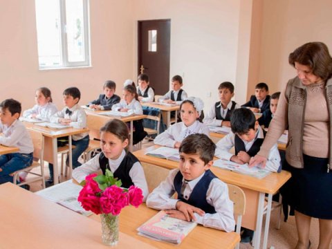 2 məktəbdə əyani dərslər BƏRPA EDİLDİ