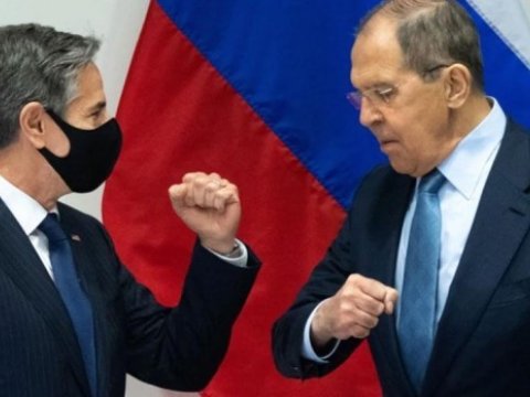 Lavrov Blinkenlə görüşəcək