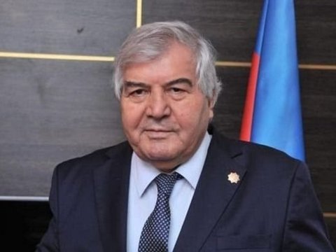 Sabir Rüstəmxanlının kim olduğu barədə danışmaq artıqdır...