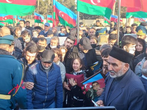 Şəhid hərbçilərimiz dəfn olundu - YENİLƏNİB