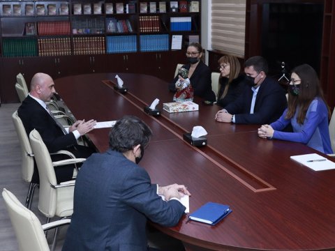 Komitədə Milli Qəhrəmanların ailəsilə görüş