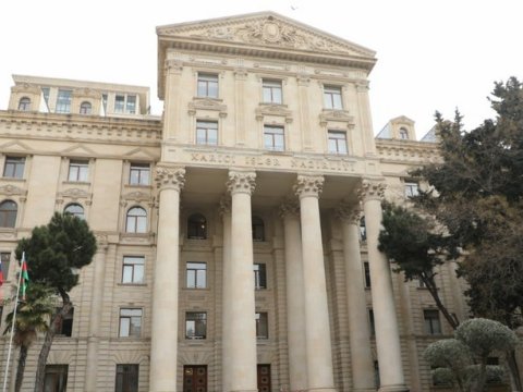 Azərbaycan Rumıniyanı təbrik etdi