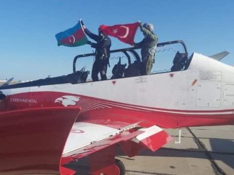 “Hürkuş” təlim təyyarəsi Azərbaycanda sınaqdan keçirildi