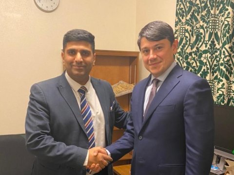 Dövlət Komitəsinin sədri Londonda Lordlar Palatasının üzvləri ilə görüşüb