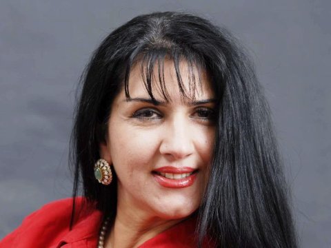 “Mənə həmişə deyirlər ki, sən sovet tankı kimisən” - Şairə Nuridə Atəşi ilə MÜSAHİBƏ 