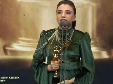 “Altın Kelebek” mükafatı Azərbaycandan ona VERİLDİ