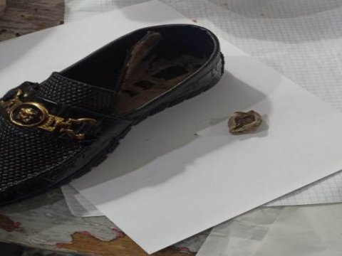 Ata həbsdə olan oğluna “sovqat” apardı - FOTO