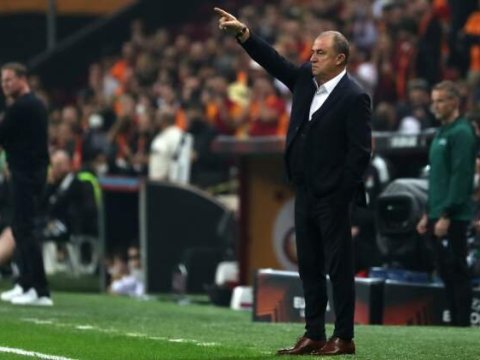 Fatih Terim xəstəxanaya yerləşdirildi