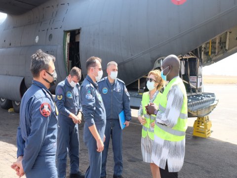 Afrikaya 100 min doza vaksin göndərildi