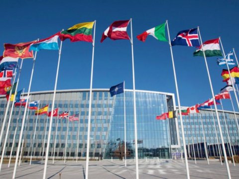 NATO Ukraynaya görə TOPLANDI