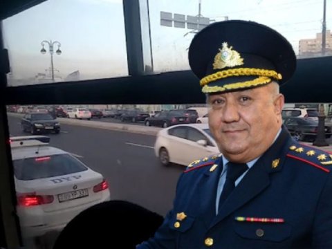 Polis səhərlər yolları niyə bağlayır?