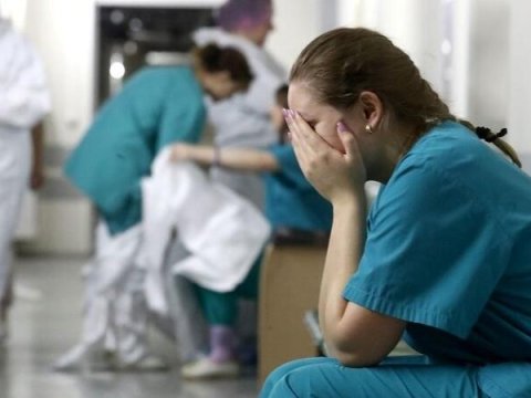 Tanınmış pediatr koronavirusdan ÖLDÜ