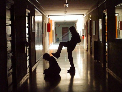 Bakı məktəbində RÜSVAYÇILIQ - Oğlan şagird əxlaqsızlıq etdi, işə DİN qarışdı