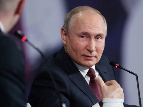 Putin Almaniyanın yeni kanslerini təbrik edəcək? 