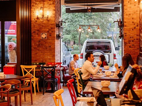 Kafe və restoranların iş saatı UZADILDI