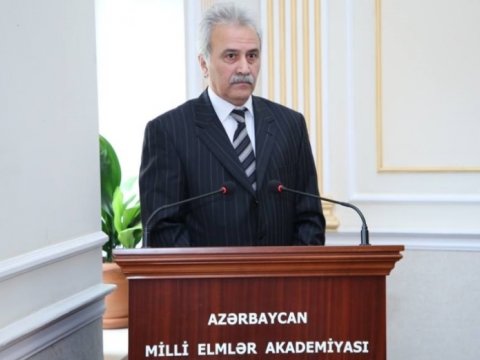 Unudulan deputatlar: “Jurnalistlərin dostu” seçilən, Etibar Məmmədovun əvvəlcə müavini, sonra rəqibi olan, Milli Məclisdən gülməcələr yazan PROFESSOR 