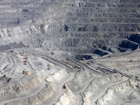 Daha 4 qazıntı yatağı hərraca çıxarılır