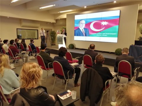 Milanda Heydər Əliyevin anım mərasimi