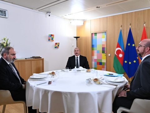 Azərbaycan, Ermənistan və Aİ Şurası liderlərinin görüşü BAŞLADI