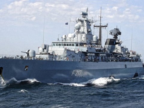 Almaniya hərbi gəmisi Cənubi Çin dənizindən keçdi