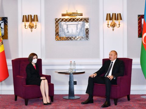 İlham Əliyev Moldova prezidenti ilə GÖRÜŞDÜ