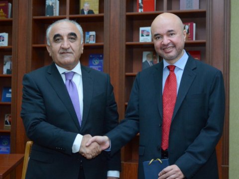 UNEC ilə İslam İnkişaf Bankı arasında əməkdaşlıq MÜZAKİRƏSİ