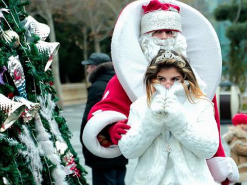 Bakıda Şaxta baba olmağın qiyməti açıqlandı - Atəşfəşanlıq da olacaq?