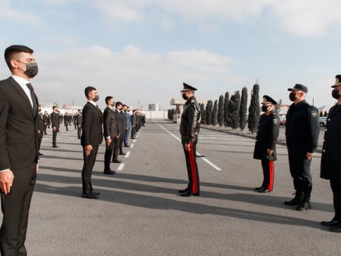 Vilayət Eyvazov sıra baxışı keçirdi