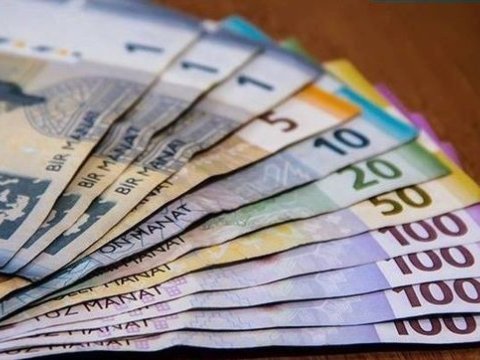 Azərbaycanda minimum əməkhaqqı 300 manat oldu - RƏSMİ
