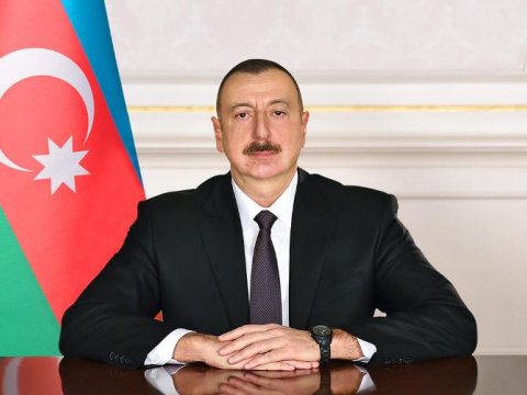 İlham Əliyev Pedaqoji Universitetin işçilərini təltif etdi - SİYAHI