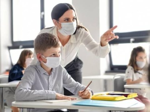 Maaşları artan təhsil işçiləri: bağça tərbiyəçiləri, müəllimlər, psixoloqlar, kitabxanaçılar, texniklər - SİYAHI