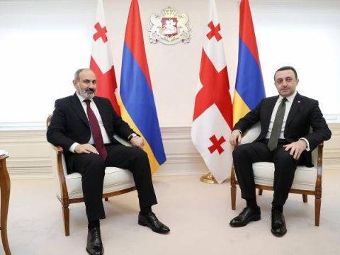 Paşinyan Qaribaşvili ilə nədən danışdı...