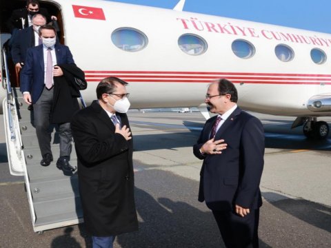 Türkiyəli nazir Bakıya gəldi